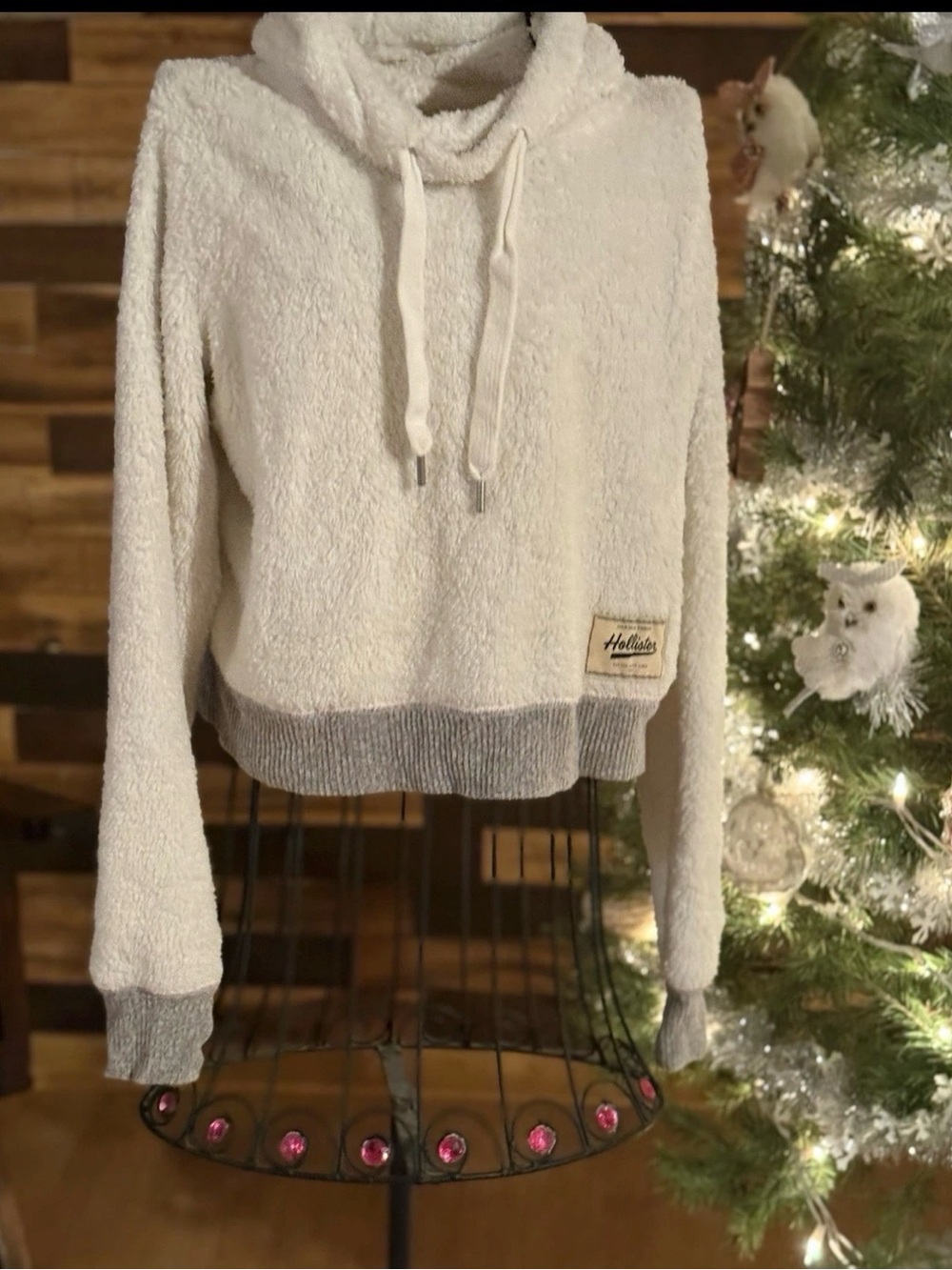 Hollister Cozy Sherpa Faux Fur Cropped Cowl Neck Sweatshirt - White/Gray Trim